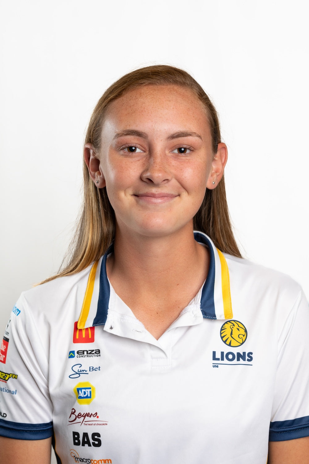 Leani Swanepoel, a rising star ambassador for Maiden Cricket clothing.