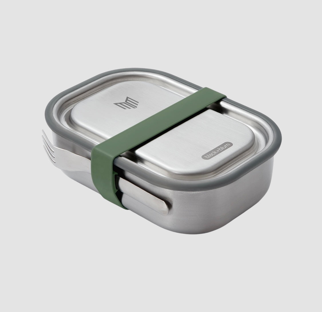 Maiden Cricket stainless steel 1000ml leakproof lunch box with a green silicone strap and integrated fork